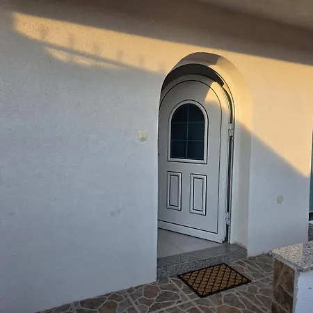 شقة Angela's House زادار